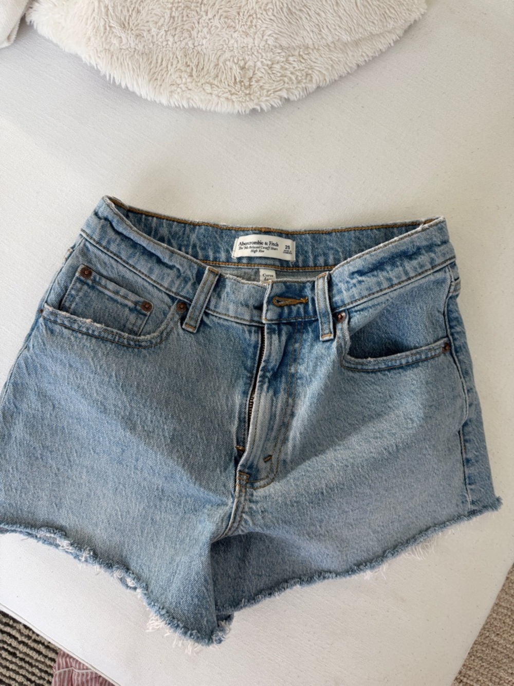 NEW Abercrombie & Fitch Light Blue Denim High-Waist Short 90s Relaxed Cutoff